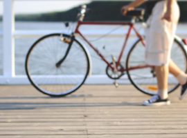 东莞市鸿程机械有限公司东莞市以人机械设备制造有限公司侵害技术秘密纠纷再审审查与审判监督民事裁定书