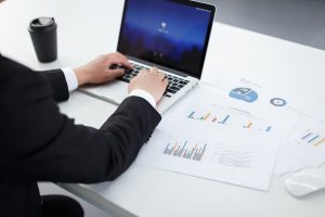 梁恒静侵犯商业秘密刑事驳回申诉通知书